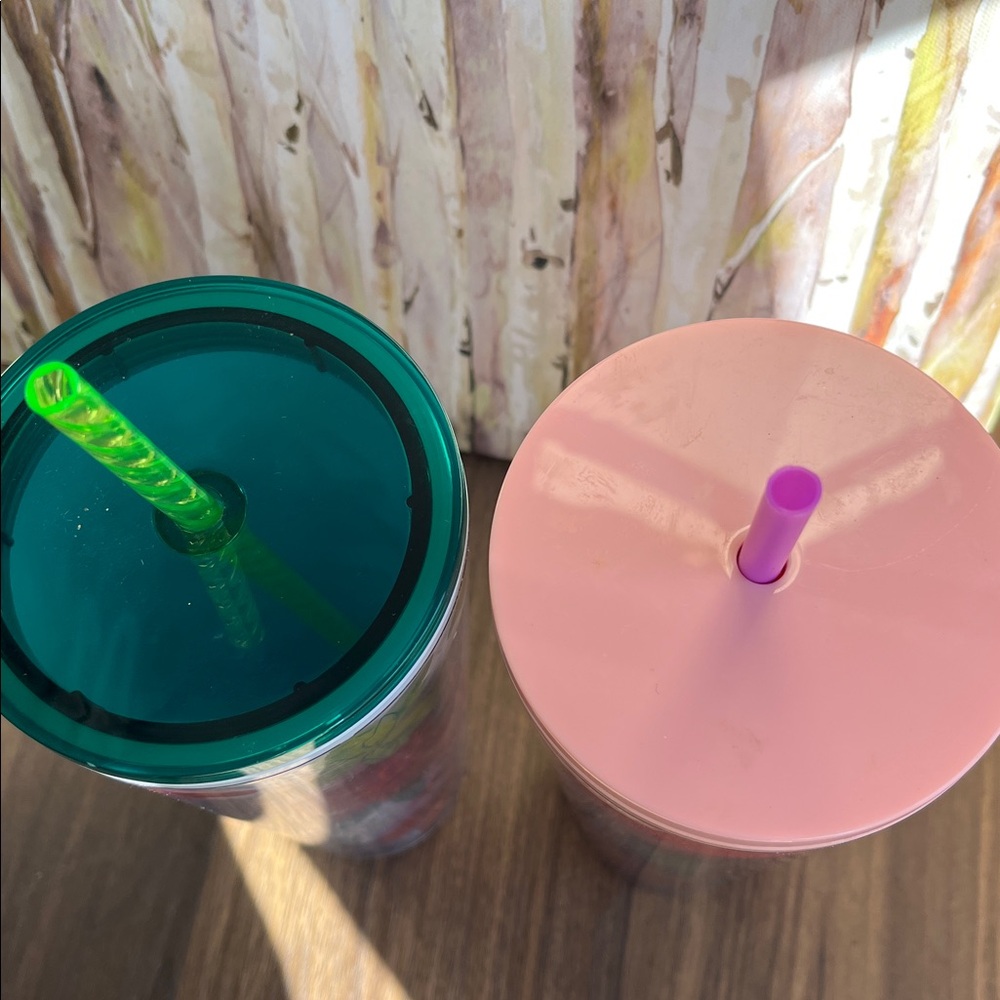 Two Starbucks tumblers with straws - Picture 6 of 6